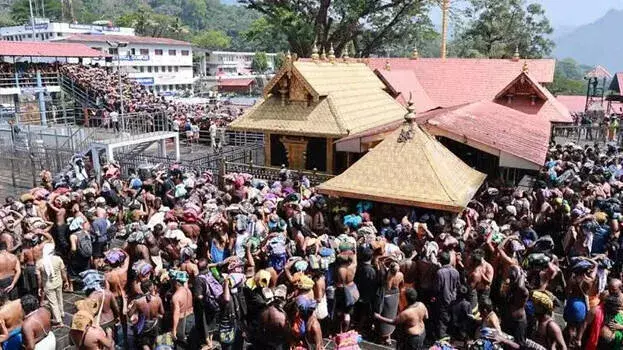 kerala: सबरीमाला में और पाबंदियाँ; स्पॉट बुकिंग घटकर 5000 प्रतिदिन रह गई kerala: सबरीमाला में और पाबंदियाँ; स्पॉट बुकिंग घटकर 5000 प्रतिदिन रह गई