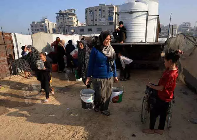 Gaza: हमास हिरासत के बाद जल कंपनी ने काम फिर से शुरू किया Gaza: हमास हिरासत के बाद जल कंपनी ने काम फिर से शुरू किया