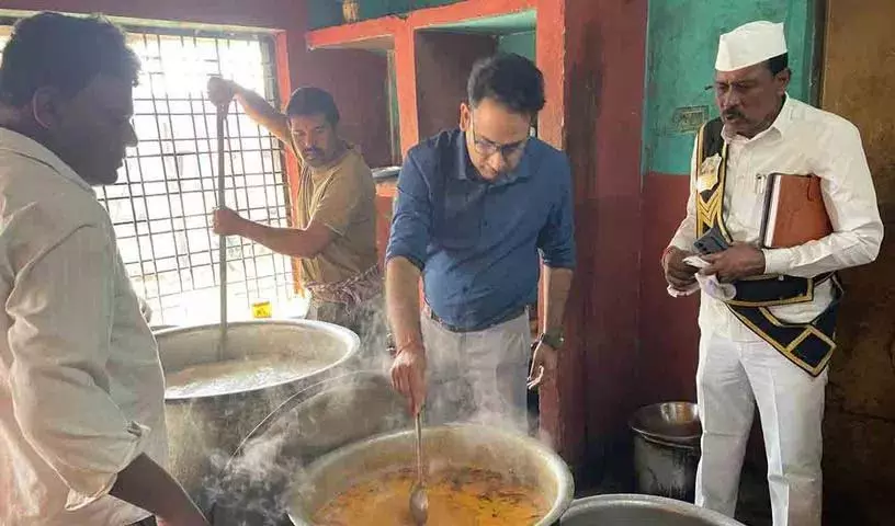 विद्यार्थियों को गुणवत्तापूर्ण शिक्षा प्रदान की जाए: परियोजना अधिकारी Yuvraj Marmat विद्यार्थियों को गुणवत्तापूर्ण शिक्षा प्रदान की जाए: परियोजना अधिकारी Yuvraj Marmat