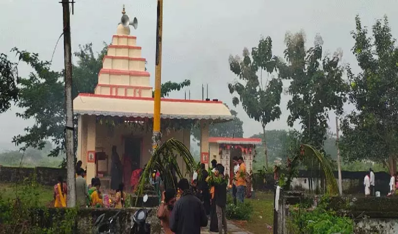 शिव मंदिर की बंजर भूमि पर अतिक्रमण हुआ तो कार्रवाई होगी: EO Venugopalacaryulu शिव मंदिर की बंजर भूमि पर अतिक्रमण हुआ तो कार्रवाई होगी: EO Venugopalacaryulu
