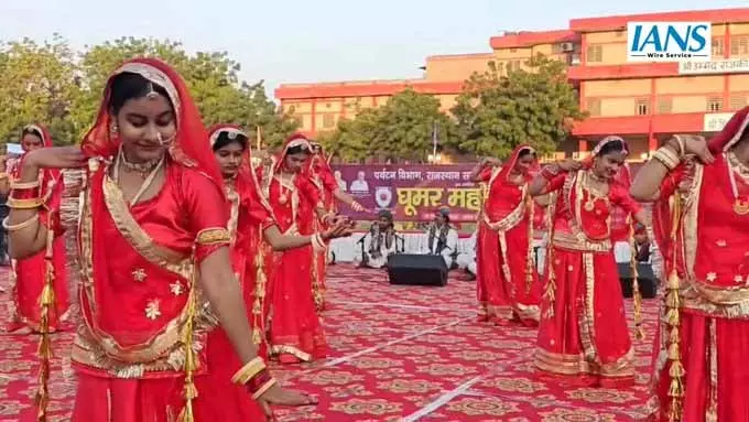 जोधपुर में घूमर महोत्सव 2025 का भव्य आयोजन, युवाओं में पारंपरिक नृत्य को बढ़ावा जोधपुर में घूमर महोत्सव 2025 का भव्य आयोजन, युवाओं में पारंपरिक नृत्य को बढ़ावा