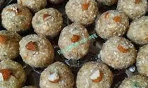 Moongfali Khoya Ladoo : कम सामग्री में तैयार करें सॉफ्ट और ट्रेडिशनल मूंगफली खोया लड्डू Moongfali Khoya Ladoo : कम सामग्री में तैयार करें सॉफ्ट और ट्रेडिशनल मूंगफली खोया लड्डू