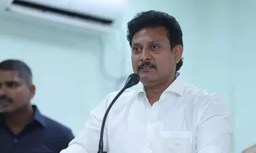 रिसर्च कोर्स पर गवर्नर की चर्चा: Minister का स्पष्टीकरण