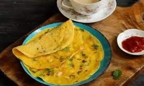 Moong Dal-Methi Chilla: सर्दियों में तैयार करें टेस्टी ब्रेकफास्ट Moong Dal-Methi Chilla: सर्दियों में तैयार करें टेस्टी ब्रेकफास्ट