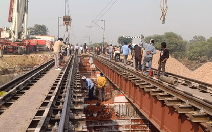 Jhajjar: मेगा ब्लॉक के चलते कई ट्रेनें रहेंगी प्रभावित Jhajjar: मेगा ब्लॉक के चलते कई ट्रेनें रहेंगी प्रभावित