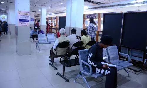निवासियों को अफसोस है कि RTA अधिकारी कार्यालय में नहीं बैठते