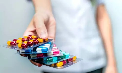Doctorspeak: जब जीवन रक्षक दवाएं चिंता का कारण बन जाती हैं Doctorspeak: जब जीवन रक्षक दवाएं चिंता का कारण बन जाती हैं