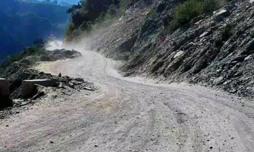भूस्खलन के कारण Bhattiyat-Nurpur लिंक रोड क्षतिग्रस्त, खस्ताहाल भूस्खलन के कारण Bhattiyat-Nurpur लिंक रोड क्षतिग्रस्त, खस्ताहाल