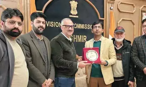 PHDCCI प्रतिनिधिमंडल ने मंडलायुक्त के साथ विकास के मुद्दों पर चर्चा की PHDCCI प्रतिनिधिमंडल ने मंडलायुक्त के साथ विकास के मुद्दों पर चर्चा की