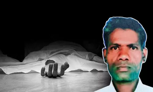 Ganjam में पिता के दसवें दिन की रस्में निभाते समय एक व्यक्ति की मौत, परिवार सदमे में Ganjam में पिता के दसवें दिन की रस्में निभाते समय एक व्यक्ति की मौत, परिवार सदमे में