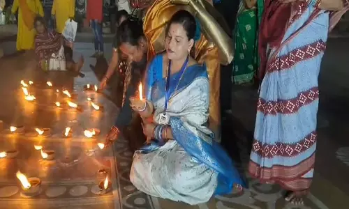 जगन्नाथ मंदिर में तीन दिवसीय देव दीपावली शुरू, संबित पात्रा और ओडिशा के मंत्री ने पवित्र अनुष्ठान में भाग लिया