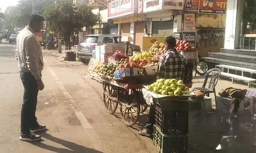 Yamunanagar एमसी ने रेलवे रोड को नॉन-वेंडिंग जोन बनाने की मुहिम शुरू की Yamunanagar एमसी ने रेलवे रोड को नॉन-वेंडिंग जोन बनाने की मुहिम शुरू की