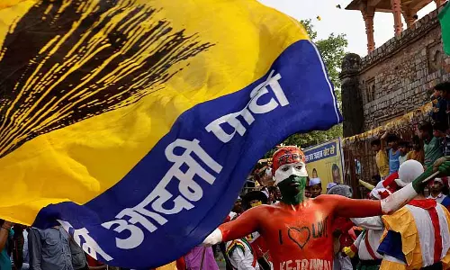 Bengaluru के निकाय चुनावों के लिए तैयार हो रही पार्टियों के बीच AAP ने 27 सदस्यों का पैनल बनाया Bengaluru के निकाय चुनावों के लिए तैयार हो रही पार्टियों के बीच AAP ने 27 सदस्यों का पैनल बनाया