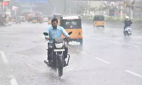 Chennai और उसके आस-पास के इलाकों में अगले 3 घंटे तक बारिश जारी रहेगी