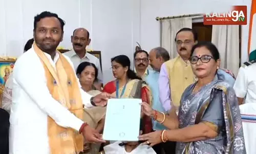 जय ढोलकिया ने Odisha विधानसभा में नुआपाड़ा विधायक के रूप में शपथ ली जय ढोलकिया ने Odisha विधानसभा में नुआपाड़ा विधायक के रूप में शपथ ली