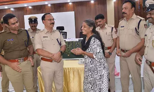 पुलिस ने एक महीने में 8 मामले सुलझाए, चोरों को पकड़ा: 10 गिरफ्तार