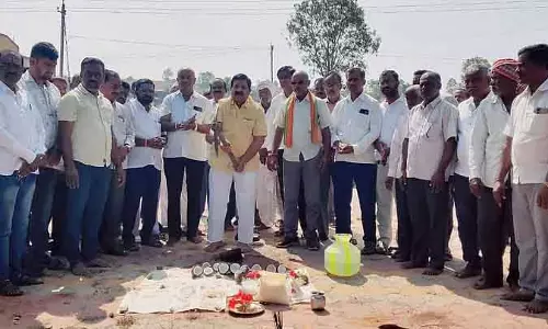 Chikkodi : ₹90 लाख के अलग-अलग कामों का शुभारंभ Chikkodi : ₹90 लाख के अलग-अलग कामों का शुभारंभ
