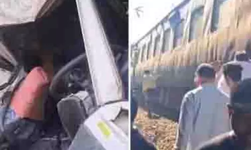Tripura: धलाई में पिकअप गाड़ी और ट्रेन की टक्कर में कई लोगों की मौत Tripura: धलाई में पिकअप गाड़ी और ट्रेन की टक्कर में कई लोगों की मौत