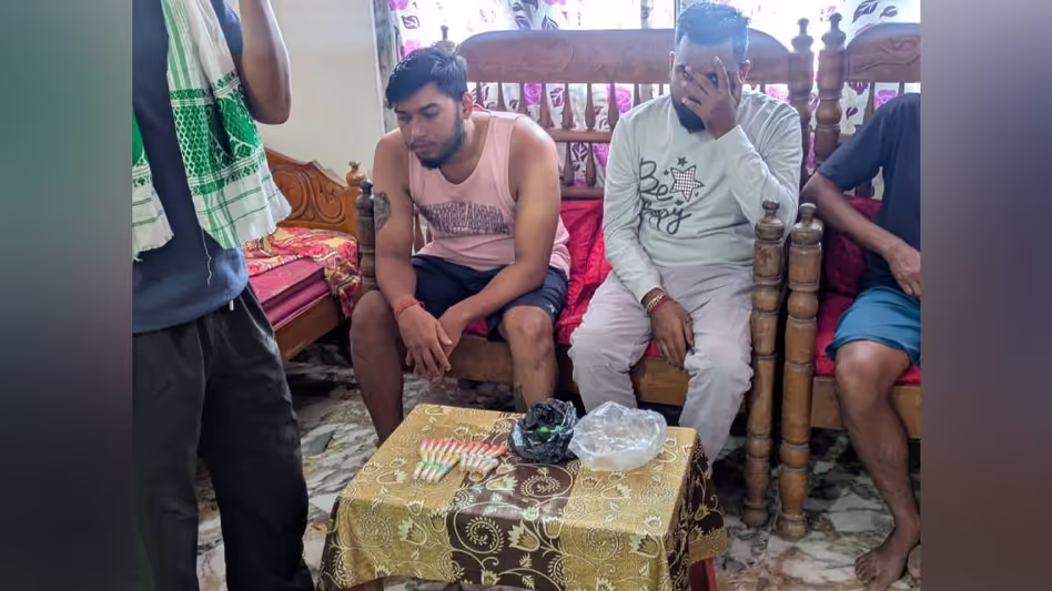 Assam : पुलिस ने कलियाबोर में ड्रग तस्करी नेटवर्क का भंडाफोड़ किया Assam : पुलिस ने कलियाबोर में ड्रग तस्करी नेटवर्क का भंडाफोड़ किया