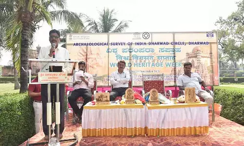 चालुक्य स्मारकों की रक्षा और अध्ययन करें: Ravindra Moolmani