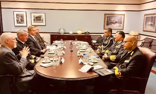 India और US ने साझा समुद्री हितों और रक्षा संबंधों को मजबूत करने पर चर्चा की