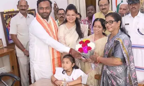 Jai Dholakia अपने पिता के सपने को आगे बढ़ाएंगे: मां कल्पना ढोलकिया Jai Dholakia अपने पिता के सपने को आगे बढ़ाएंगे: मां कल्पना ढोलकिया