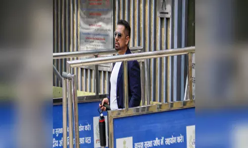 मनी लॉन्ड्रिंग मामले में ED ने रॉबर्ट वाड्रा के खिलाफ दाखिल की चार्जशीट मनी लॉन्ड्रिंग मामले में ED ने रॉबर्ट वाड्रा के खिलाफ दाखिल की चार्जशीट