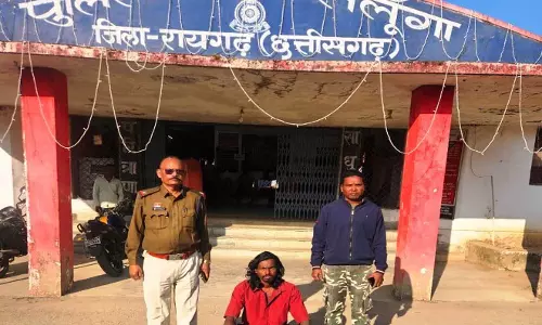 पत्नी की हत्याकर जंगल में जा छिपा था आरोपी, पुलिस ने किया गिरफ्तार पत्नी की हत्याकर जंगल में जा छिपा था आरोपी, पुलिस ने किया गिरफ्तार