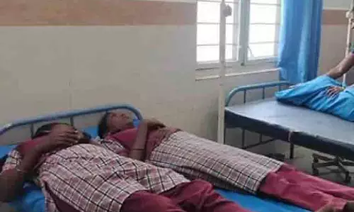 Hardoi के स्कूल लैब में गैस लीक होने से 16 छात्र अस्पताल में भर्ती