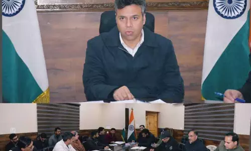 DC Budgam ने जिला सड़क सुरक्षा समिति की बैठक की अध्यक्षता की