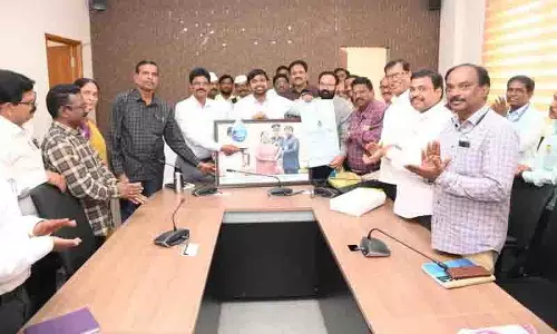 Mancherial कलेक्टर को नेशनल वॉटर अवॉर्ड जीतने पर सम्मानित किया गया