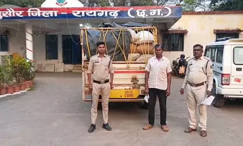 उड़ीसा से छत्तीसगढ़ लाया जा रहा 60 कट्टा अवैध धान जब्त, आरोपी गिरफ्तार उड़ीसा से छत्तीसगढ़ लाया जा रहा 60 कट्टा अवैध धान जब्त, आरोपी गिरफ्तार