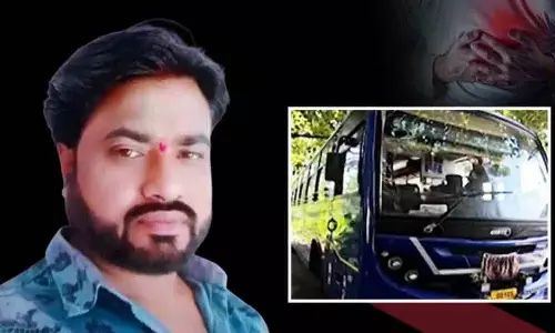 बस रोकते समय हार्ट अटैक से RTC ड्राइवर की मौत