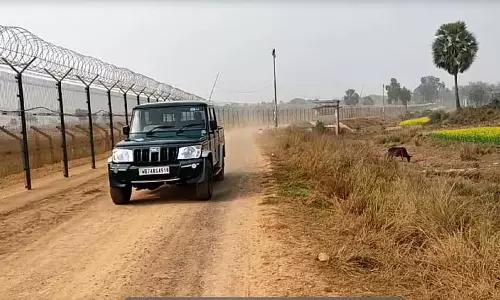 South Dinajpur में हाई अलर्ट: 77 माल ढुलाई पर रात में रोक South Dinajpur में हाई अलर्ट: 77 माल ढुलाई पर रात में रोक