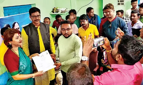 गांव में एक व्यक्ति का नाम वोटर लिस्ट में नहीं है!
