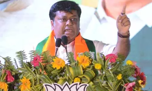 सुकांत मजूमदार और निसिथ प्रमाणिक ने टीएमसी पर लगाया एसआईआर में रुकावट लगाने का आरोप