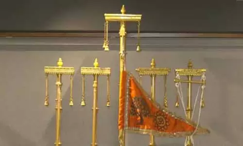 अयोध्या: राम मंदिर के लिए विशेष ध्वज तैयार, पीएम मोदी 25 नवंबर को फहराएंगे अयोध्या: राम मंदिर के लिए विशेष ध्वज तैयार, पीएम मोदी 25 नवंबर को फहराएंगे