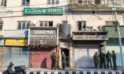 अखबर के ऑफिस से एके47 राइफल की गोलियां और हैंड-ग्रेनेड पिन बरामद