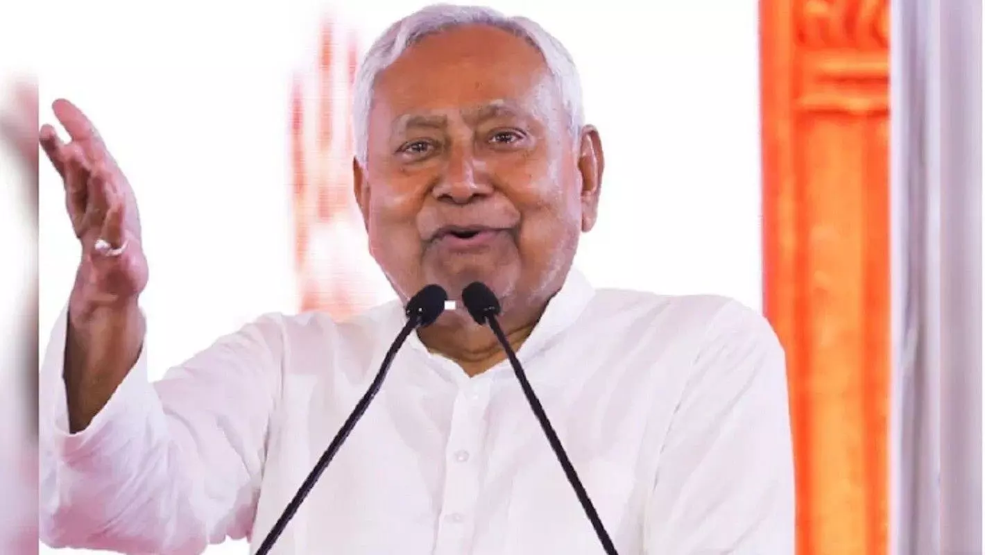 नीतीश कुमार आज लेंगे CM पद की शपथ, बिहार को मिलेंगे दो उपमुख्यमंत्री भी नीतीश कुमार आज लेंगे CM पद की शपथ, बिहार को मिलेंगे दो उपमुख्यमंत्री भी