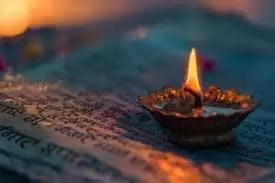 Margashirsha Amavasya 2025: इन पवित्र स्थानों पर दीप जलाते ही चमकेगा भाग्य Margashirsha Amavasya 2025: इन पवित्र स्थानों पर दीप जलाते ही चमकेगा भाग्य