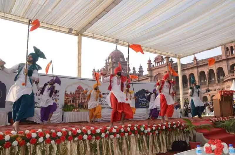 Amritsar खालसा कॉलेज लिटरेचर फेस्टिवल का समापन Amritsar खालसा कॉलेज लिटरेचर फेस्टिवल का समापन