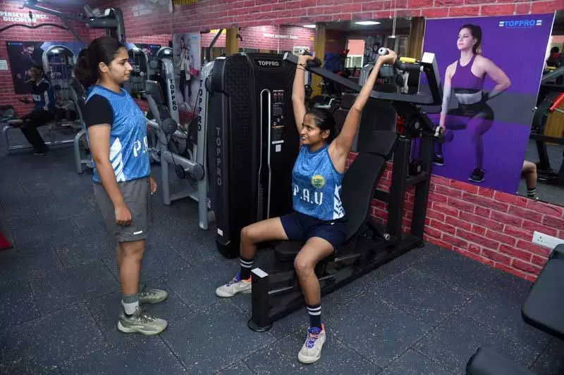 Ludhiana: जिम में अचानक होने वाली मौतों की खबरों के बीच, एक्सपर्ट्स ने सुरक्षित प्रैक्टिस की अपील की Ludhiana: जिम में अचानक होने वाली मौतों की खबरों के बीच, एक्सपर्ट्स ने सुरक्षित प्रैक्टिस की अपील की