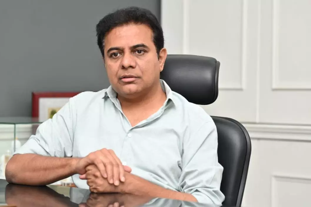 गवर्नर ने फॉर्मूला ई रेस केस में केटीआर के खिलाफ मुकदमा चलाने की मंजूरी दी गवर्नर ने फॉर्मूला ई रेस केस में केटीआर के खिलाफ मुकदमा चलाने की मंजूरी दी
