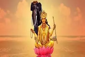 Guru Mantra: गुरुवार के दिन पूजा के समय करें इन मंत्रों का जप, कुंडली में गुरु होगा मजबूत Guru Mantra: गुरुवार के दिन पूजा के समय करें इन मंत्रों का जप, कुंडली में गुरु होगा मजबूत