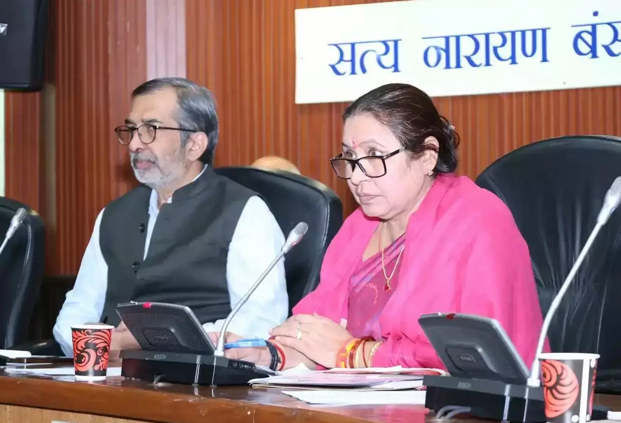 New Delhi: स्थायी समिति की बैठक में नागरिक हितों को ध्यान में रखते हुए फैसले New Delhi: स्थायी समिति की बैठक में नागरिक हितों को ध्यान में रखते हुए फैसले