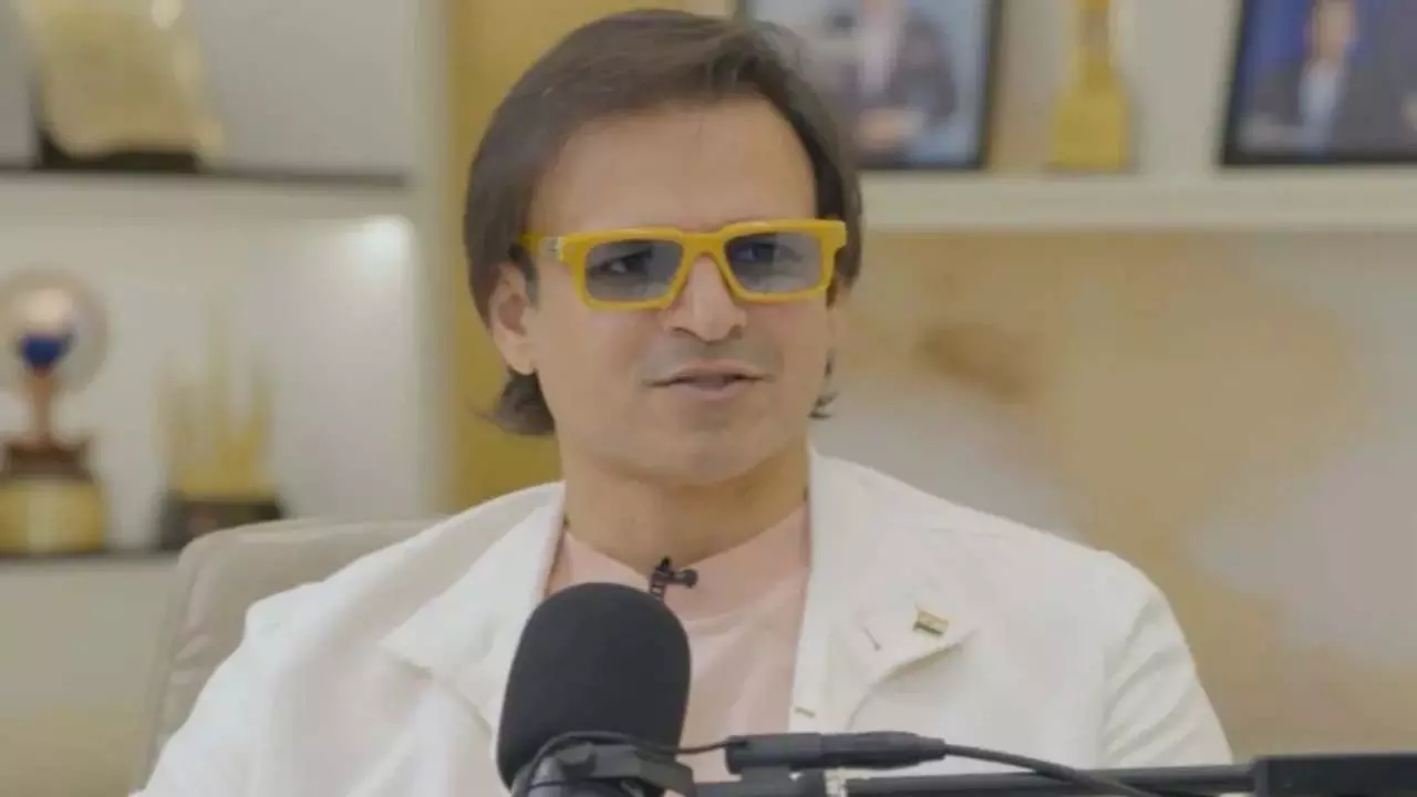 Vivek Oberoi ने उस पल को याद किया जब उन्हें एहसास हुआ कि वह एक स्टार बन गए Vivek Oberoi ने उस पल को याद किया जब उन्हें एहसास हुआ कि वह एक स्टार बन गए