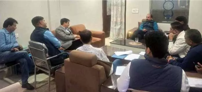 बिश्नाह में बुनियादी ढांचे की गंभीर खामियों पर MLA चिंतित बिश्नाह में बुनियादी ढांचे की गंभीर खामियों पर MLA चिंतित
