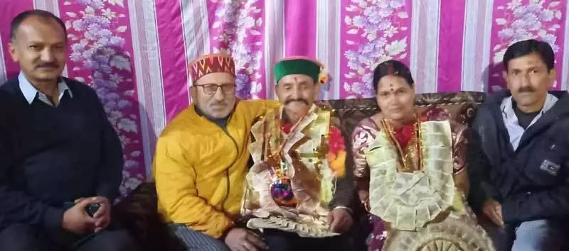 Himachal का लापता आदमी, जिसकी याददाश्त चली गई थी, 45 साल बाद पैदल घर पहुंचा Himachal का लापता आदमी, जिसकी याददाश्त चली गई थी, 45 साल बाद पैदल घर पहुंचा