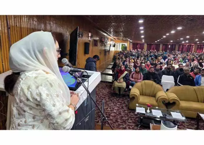 Dr. Andrabi पीएम-किसान किस्त जारी करने के कार्यक्रम में शामिल हुईं Dr. Andrabi पीएम-किसान किस्त जारी करने के कार्यक्रम में शामिल हुईं