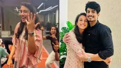 Smriti Mandhana ने सगाई का वीडियो शेयर कर इंटरनेट पर सेलिब्रेशन मोड चालू किया Smriti Mandhana ने सगाई का वीडियो शेयर कर इंटरनेट पर सेलिब्रेशन मोड चालू किया